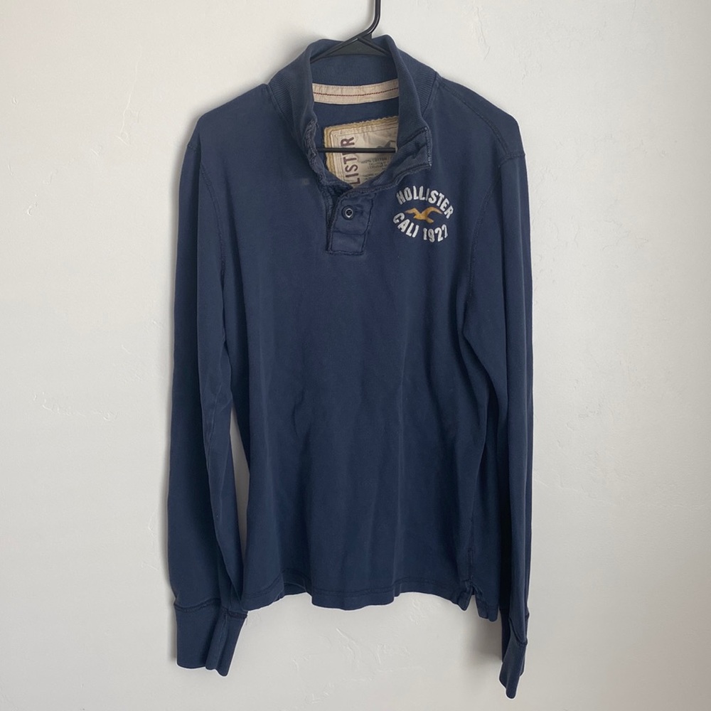 Men’s Hollister Sweater